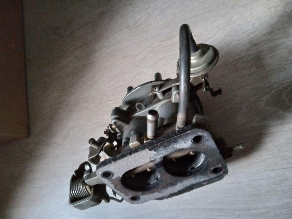 318 mopar dodge chrysler carburateur, Auto-onderdelen, Ophalen of Verzenden, Gebruikt, Chrysler