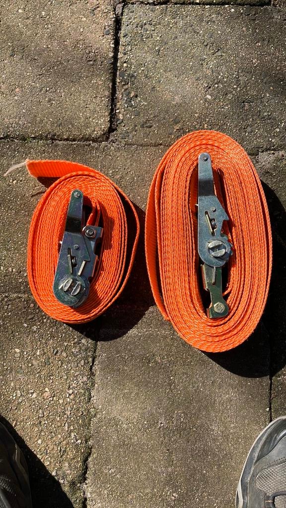 2 spanbanden, Ophalen, Zo goed als nieuw