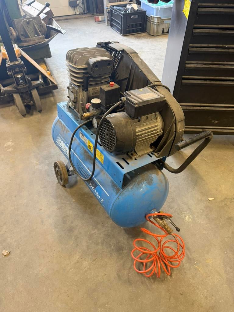 Compressor, 100 liter of meer, Ophalen of Verzenden, Zo goed als nieuw, Minder dan 200 liter/min