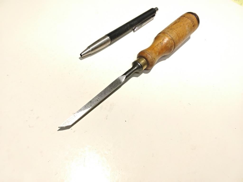 Mooie aparte  beitel, schietbeitel 3mm, Ophalen of Verzenden