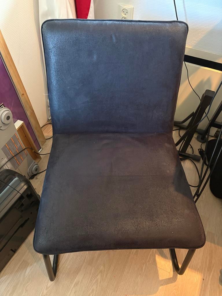 Suede look stoel, Ophalen, Gebruikt, Zwart, Eén