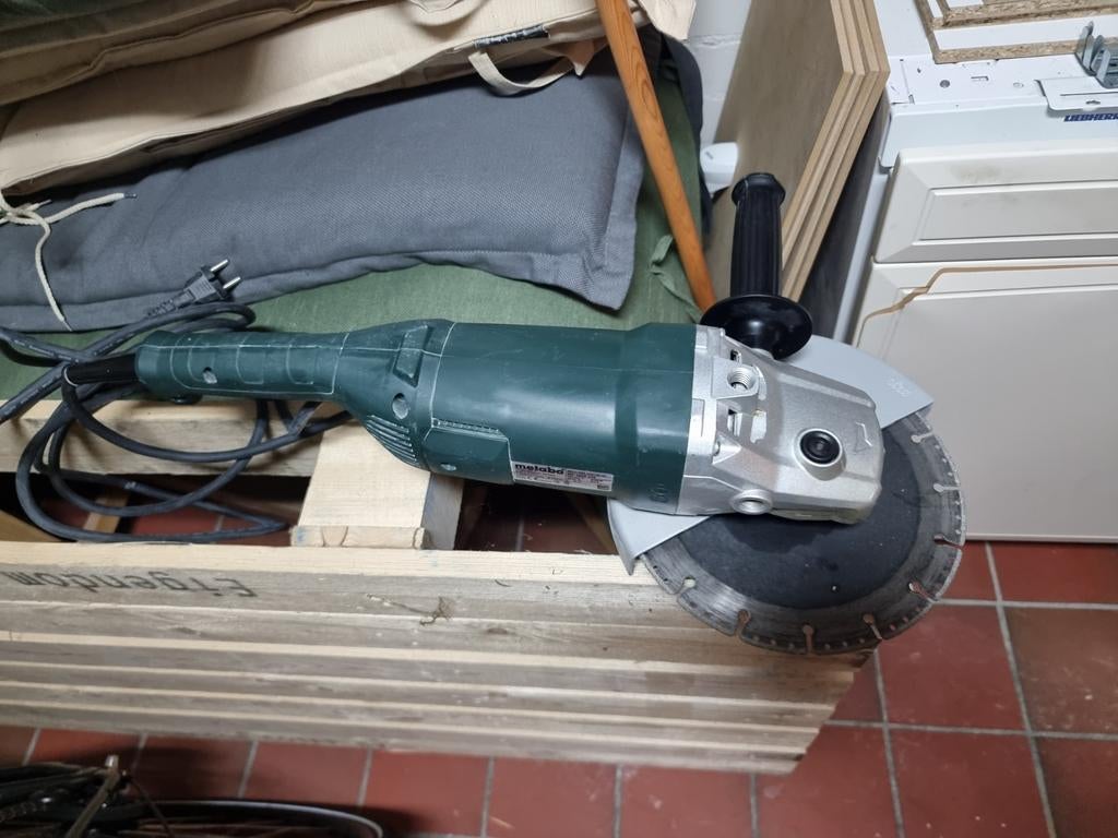 Metabo Haakse Slijper - Krachtig en Betrouwbaar, Ophalen of Verzenden, Zo goed als nieuw, 1000 watt of meer, Haakse handslijpmachine