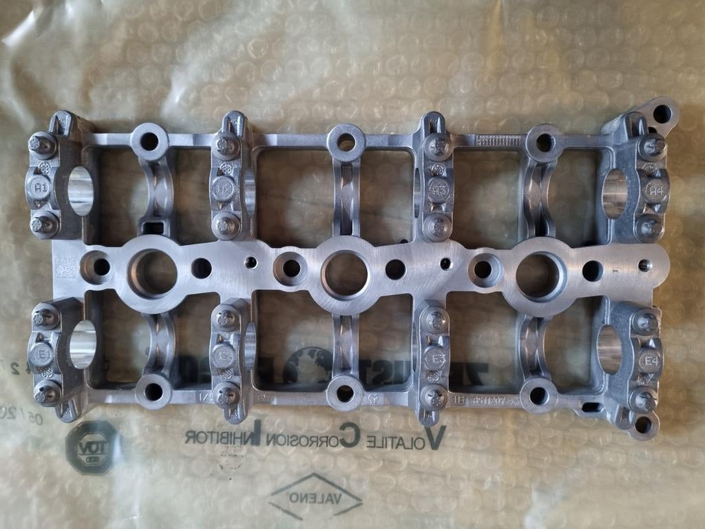 Nieuwe originele nokkenas cilinderkop BMW/MINI 11318511207, Ophalen of Verzenden, Nieuw, Mini