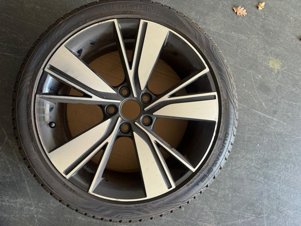 5x112 18 inch bakersfield golf 5 6 7 8 R-line gti gtd gte, Auto-onderdelen, Banden en Velgen, Ophalen, 18 inch, All Season, 225 mm