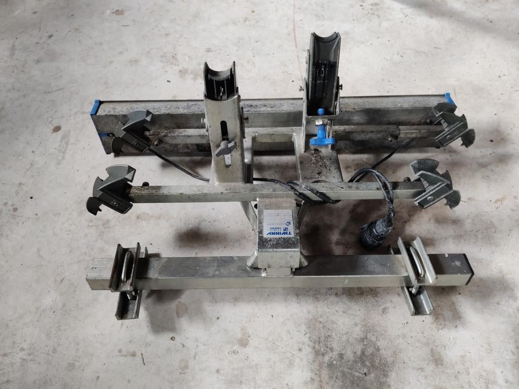 Fietsendrager voor op de dissel van een caravan, Ophalen