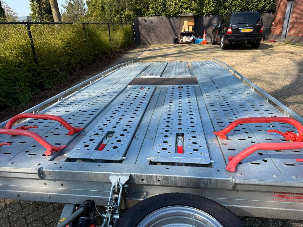 Brian James T4 autotransporter, Ophalen, Zo goed als nieuw