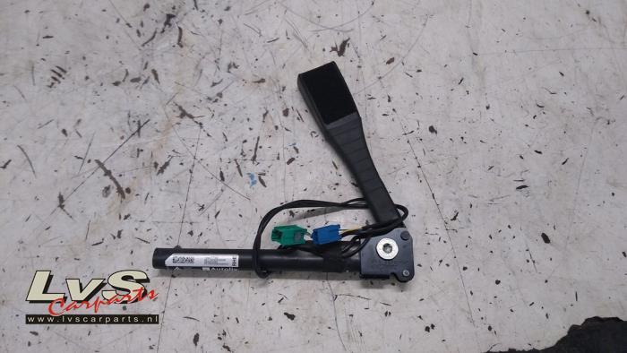 Gordelspanner rechts van een Opel Corsa, Gebruikt, -, -, Opel