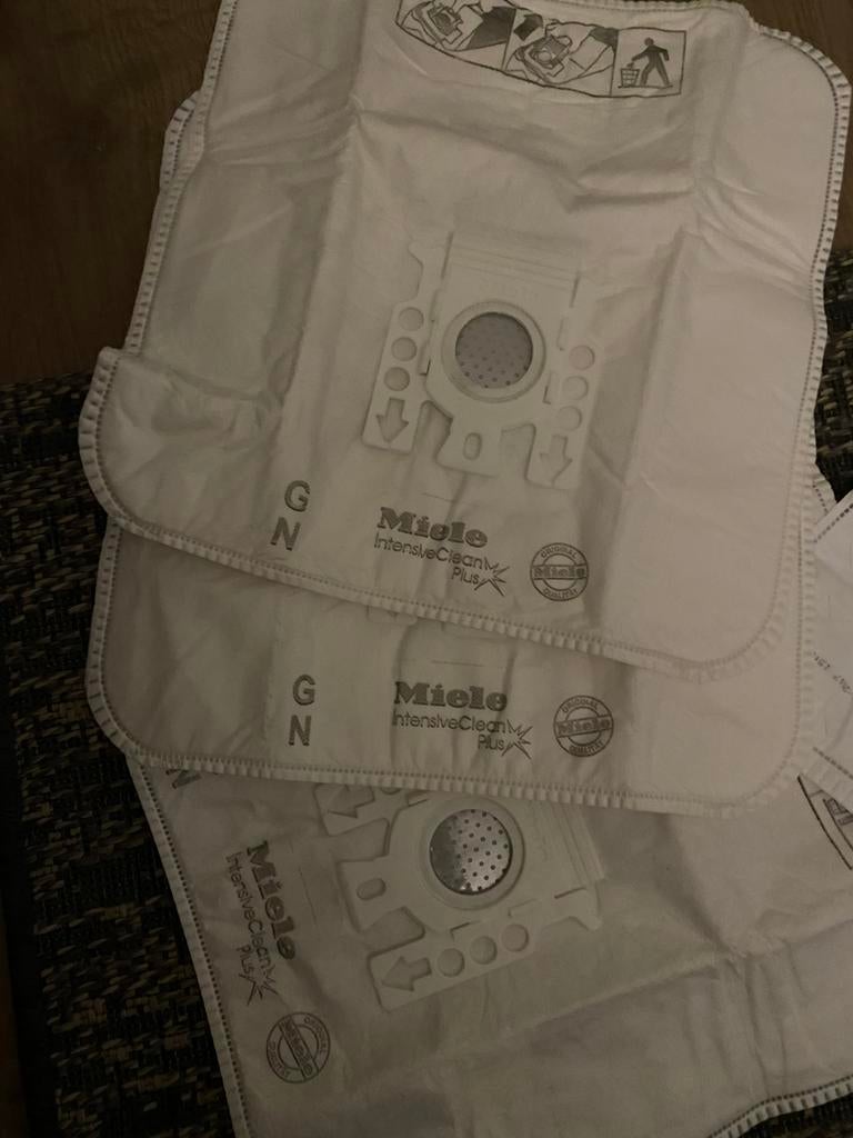 Nieuwe stofzuiger zakjes per stuk 3€, Witgoed en Apparatuur, Stofzuigers, Ophalen of Verzenden, Zo goed als nieuw