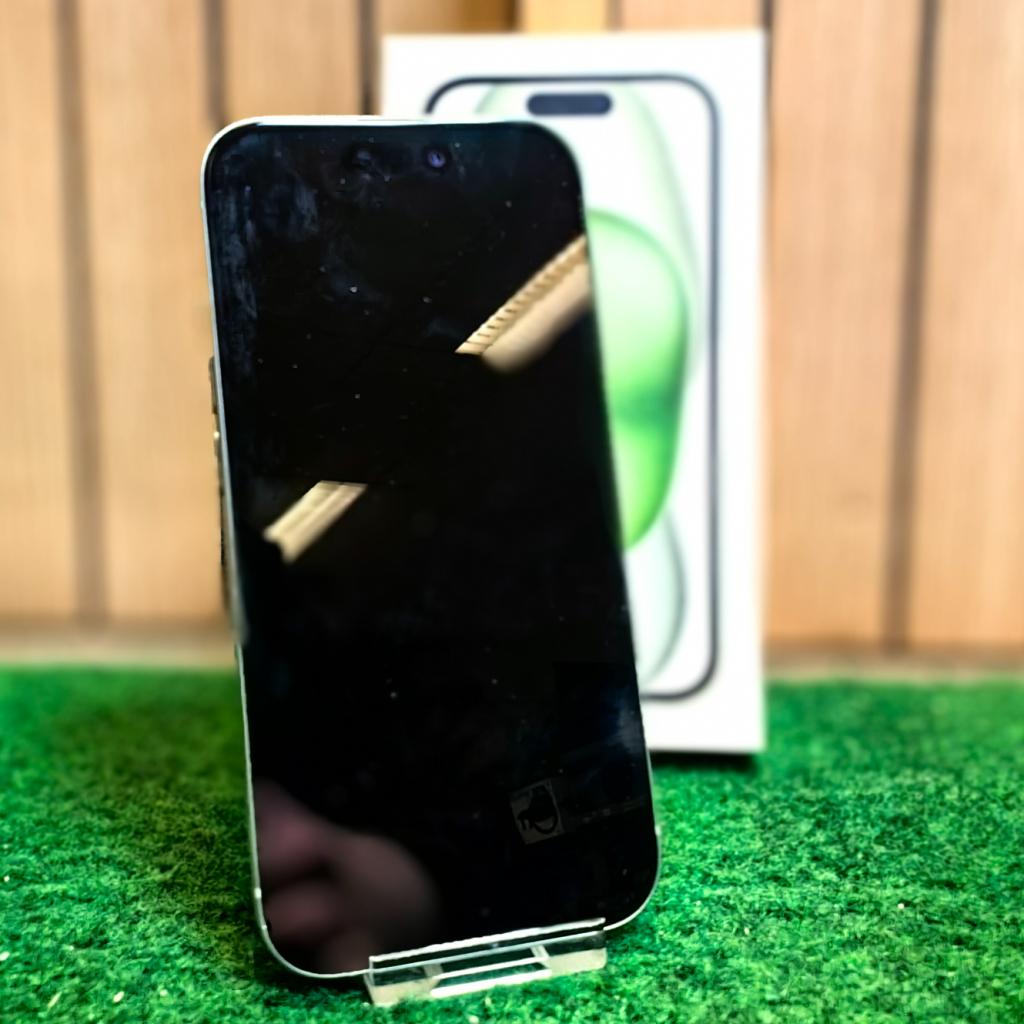 Apple iPhone 15 256GB Accu 88 - In Nette Staat, Apple, Zo goed als nieuw, Support@apple.com, One Apple Park Way
Cupertino, CA 95014
United States