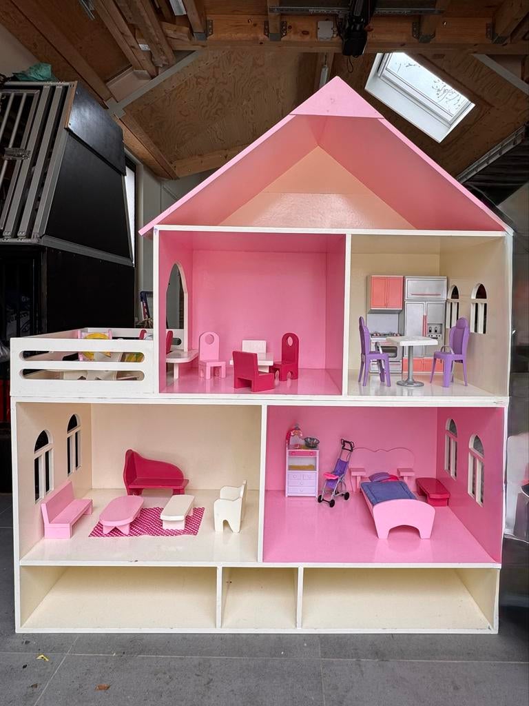 Groot Barbie Poppenhuis met Meubels, Poppen en Accessoires, Kinderen en Baby's, Speelgoed | Poppenhuizen, Ophalen, Gebruikt, Poppenhuis