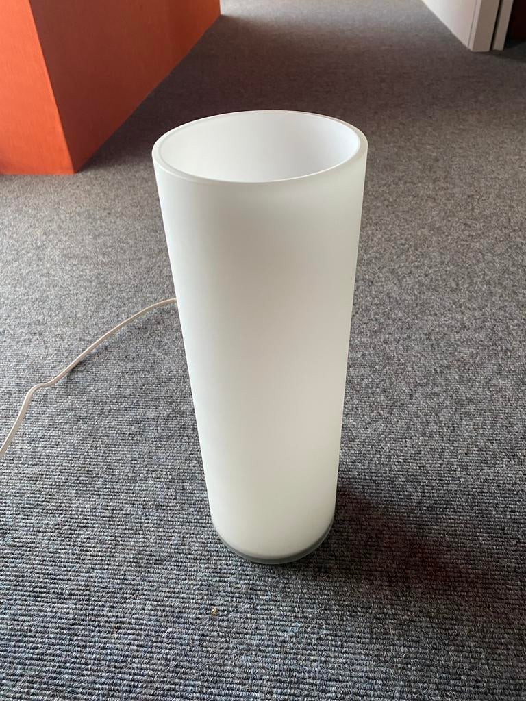 Tafellamp; wit glazen lamp, Ophalen of Verzenden, Zo goed als nieuw, Glas