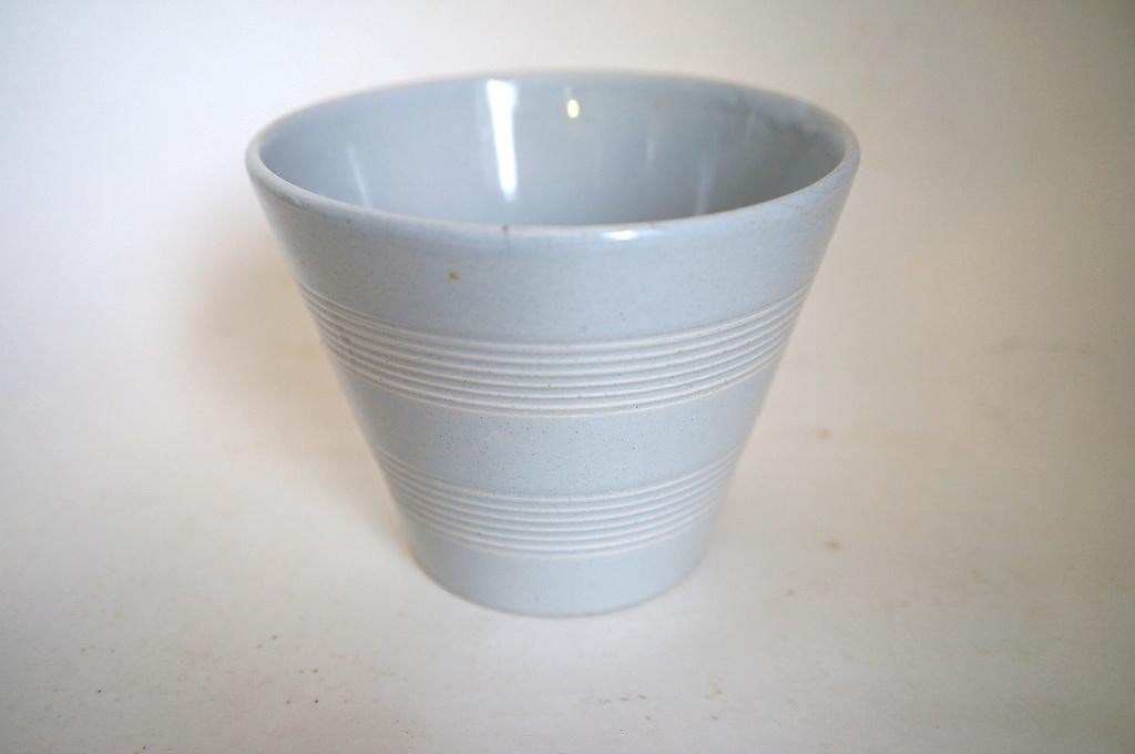 vintage bloempot ERICA 2059 licht grijsblauw aardewerk., Gebruikt, Rond, Binnen, Ophalen of Verzenden