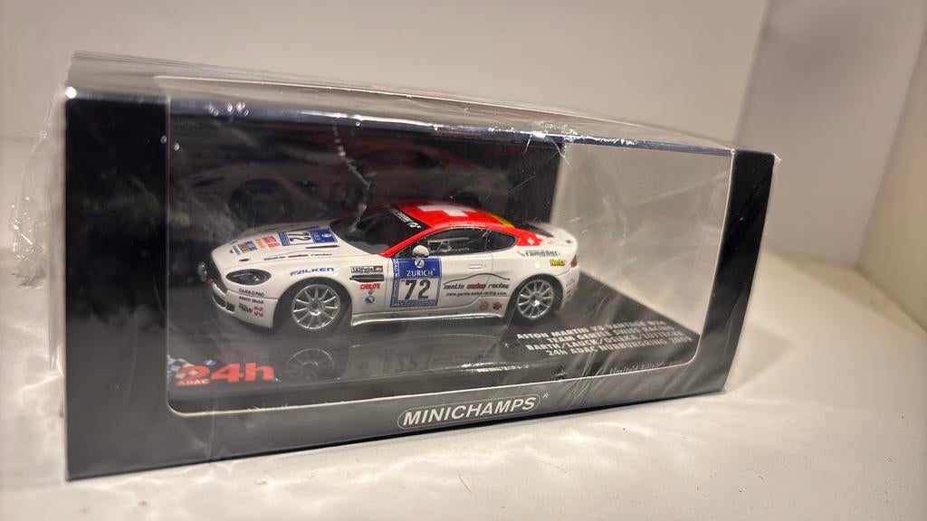 Aston martin v8 vantage n24 #72 24h Nurburgring minichamps