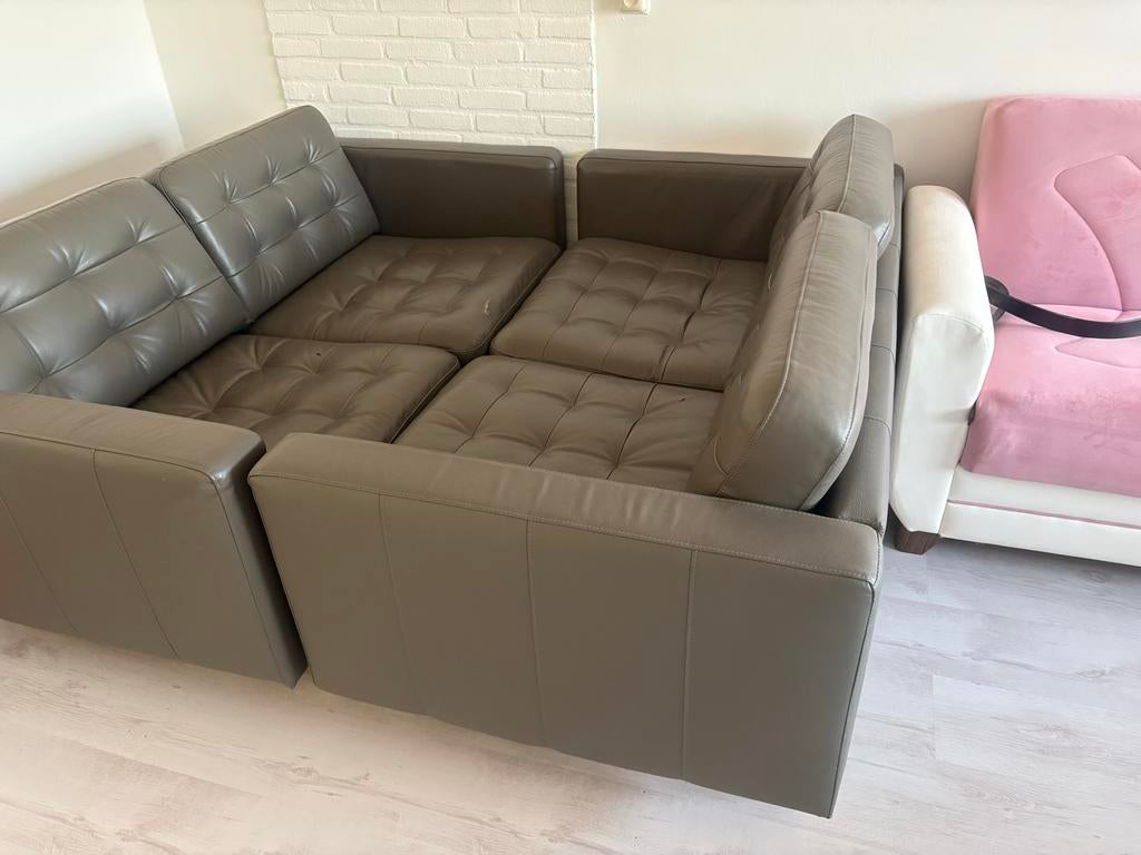 Comfortabele leren banken - Modulair en stijlvol, Huis en Inrichting, Banken | Bankstellen, Ophalen, 250 tot 300 cm, Gebruikt