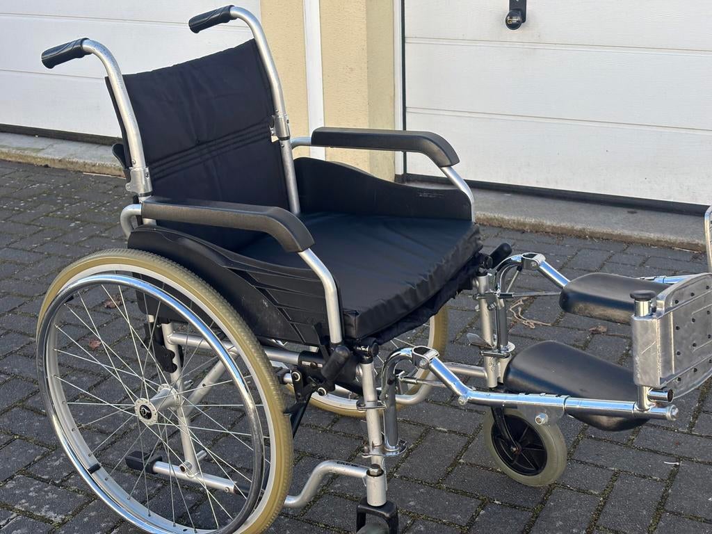Rolstoel verstelbare beensteunen voor gestrekt been geschikt, Excel, Gebruikt, Meer info ☎️0️⃣6️⃣➖2️⃣0️⃣9️⃣0️⃣1️⃣0️⃣4️⃣0️⃣, Nederland