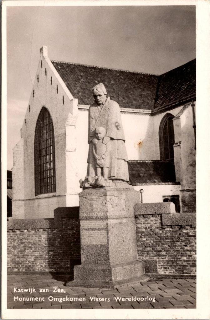 Vissersmonument Katwijk aan Zee - 3 ansichtkaarten, Verzamelen, Ansichtkaarten | Nederland, Verzenden, 1940 tot 1960, Gelopen