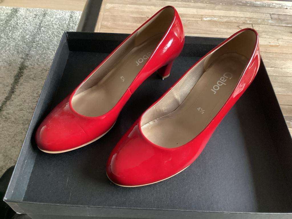 Gabor dames pumps rood maat 4,5, Pumps, Ophalen of Verzenden, Zo goed als nieuw, Rood