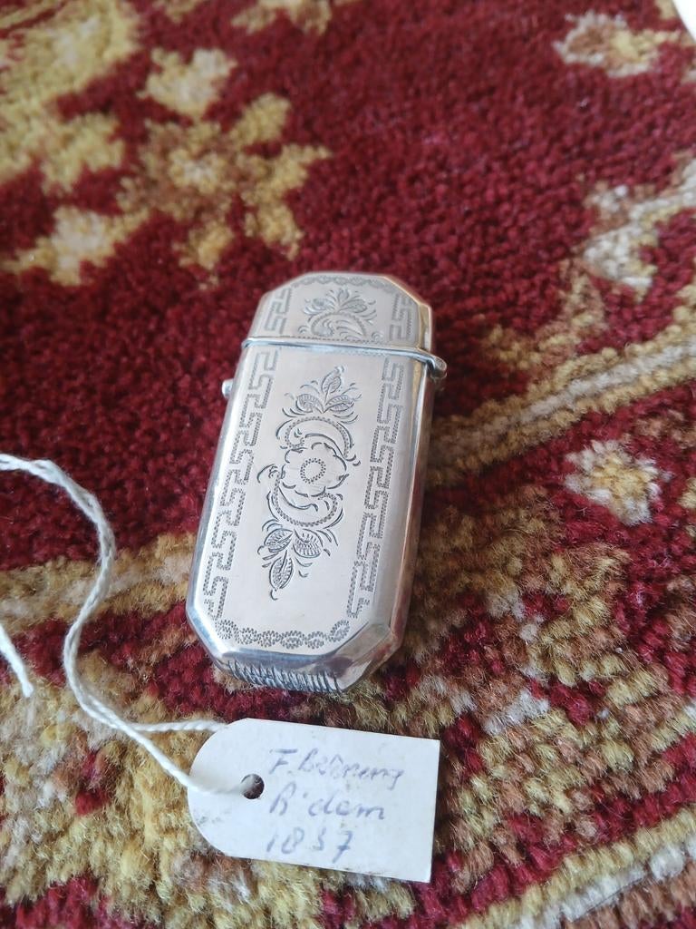 Antieke zilveren tondel doosje 1837, Antiek en Kunst, Antiek | Goud en Zilver, Ophalen of Verzenden