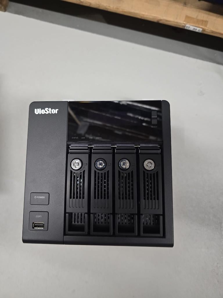 QNAP VS-4008 pro, Ophalen, Zo goed als nieuw