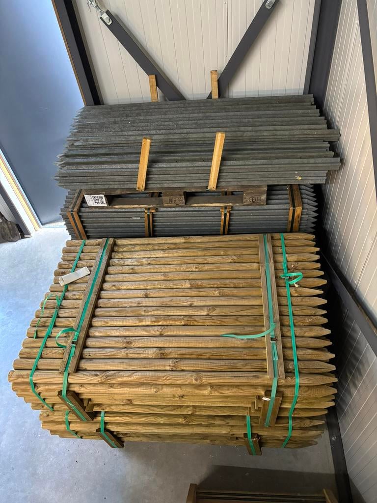 Houten / kunstof palen te koop, Ophalen of Verzenden, Zo goed als nieuw, Minder dan 180 cm, Palen