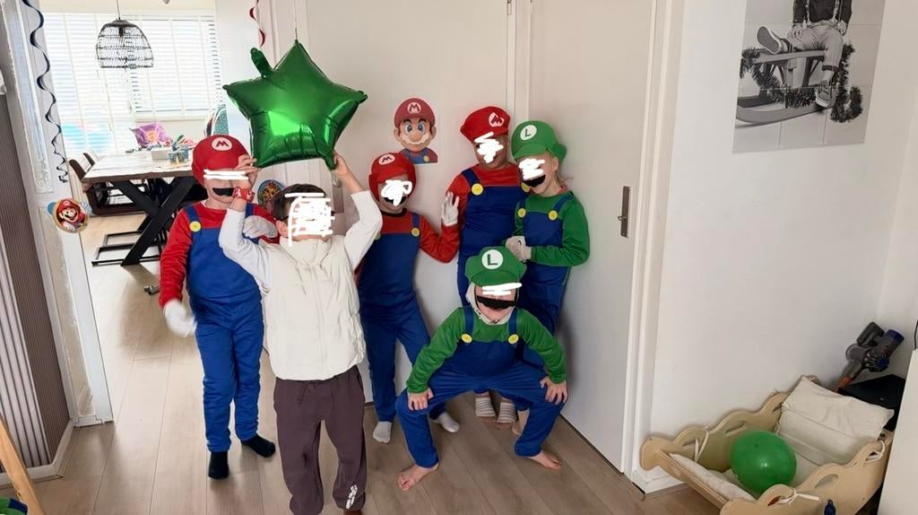 Themakist super Mario kinderfeestje, Hobby en Vrije tijd, Feestartikelen, Ophalen of Verzenden, Zo goed als nieuw, Verjaardag
