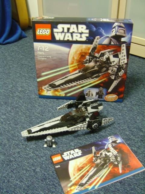 Lego Star Wars 7915 Imperial V-wing starfighter uit 2011, Ophalen of Verzenden, Zo goed als nieuw, Actiefiguurtje