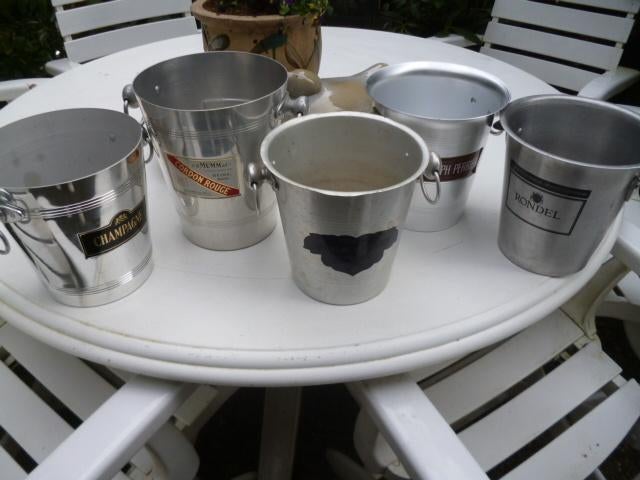13 x aluminium champagne wijn  koelers  zgan, Ophalen of Verzenden, Zo goed als nieuw, Frankrijk, Champagne