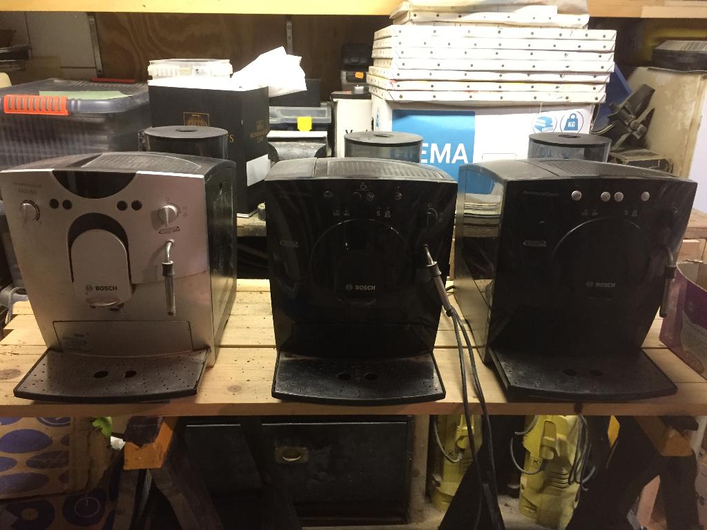 Te koop 3 Bosch (bonen) koffiemachines, 10 kopjes of meer, Koffiemachine, Gemalen koffie, Ophalen
