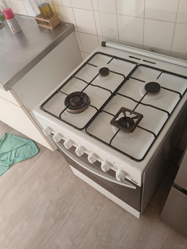 Gasfornuis in goede staat, Gebruikt, Gas, Vrijstaand, 4 kookzones