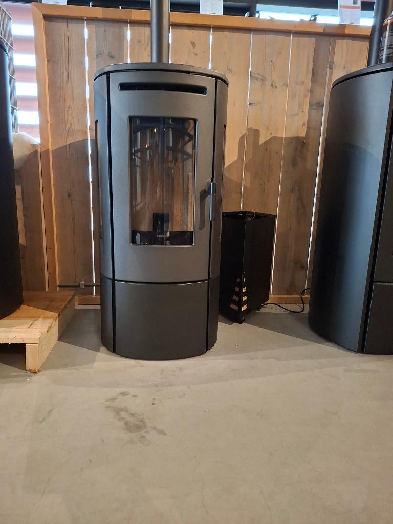 kachel, Huis en Inrichting, Kachels, Ophalen, Zo goed als nieuw, Pelletkachel, Vrijstaand
