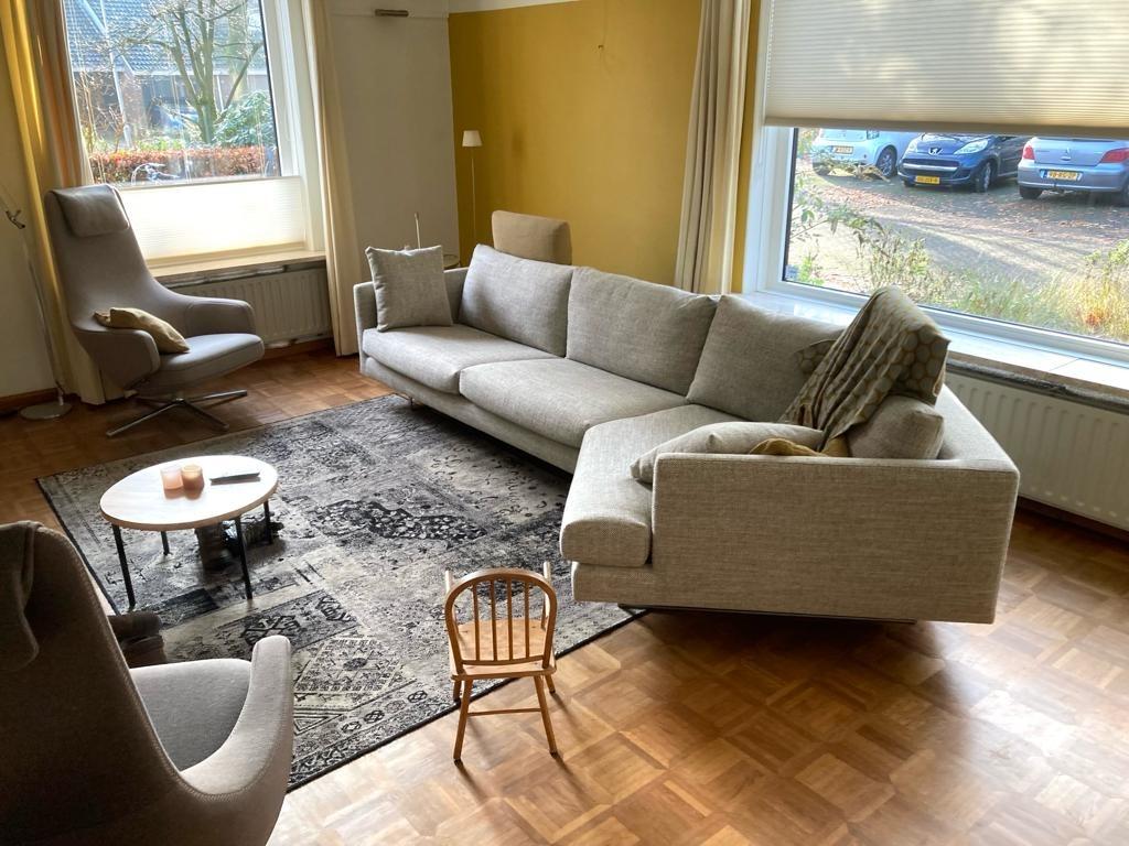 Axel bank montis, Huis en Inrichting, Ophalen, Zo goed als nieuw, Rechte bank, Metaal