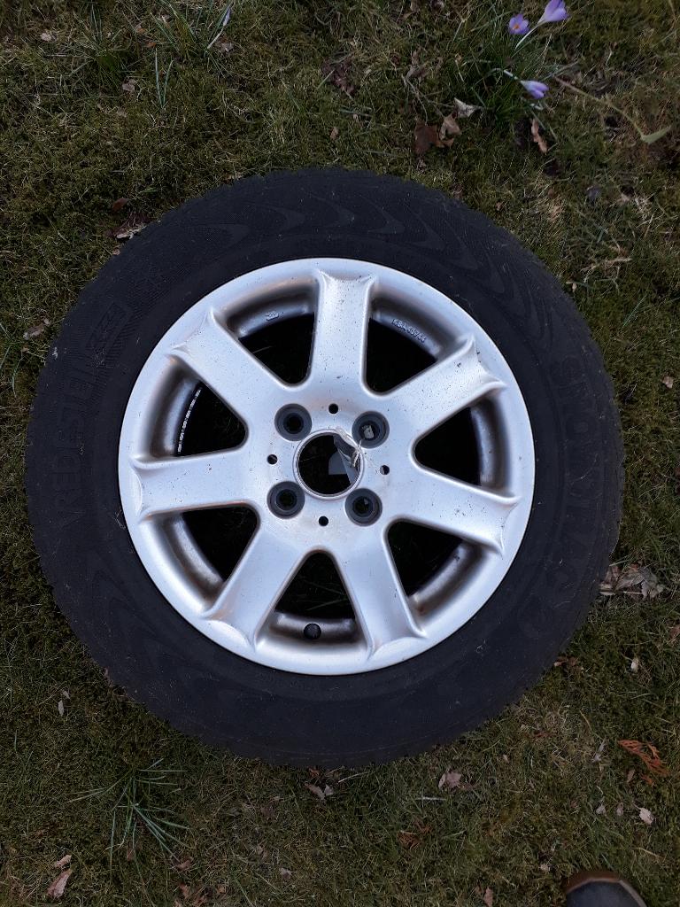 Licht-metalen velgen met winterbanden 14 inch en steek 4x108, Auto-onderdelen, Banden en Velgen, Ophalen, 14 inch, Gebruikt, Banden en Velgen