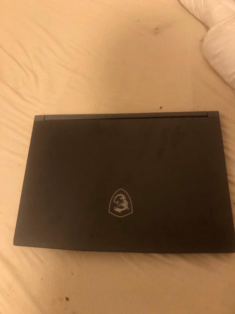 MSI Thin gaming laptop, Computers en Software, Windows Laptops, Met videokaart, 2 tot 3 Ghz, 8 GB, Zo goed als nieuw