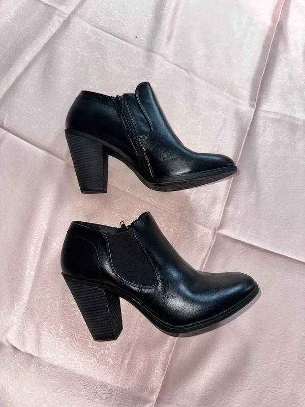 Graceland van haren dames zwarte boots enkellaarzen 39, Verzenden, Zwart, Lage of Enkellaarzen, Zo goed als nieuw