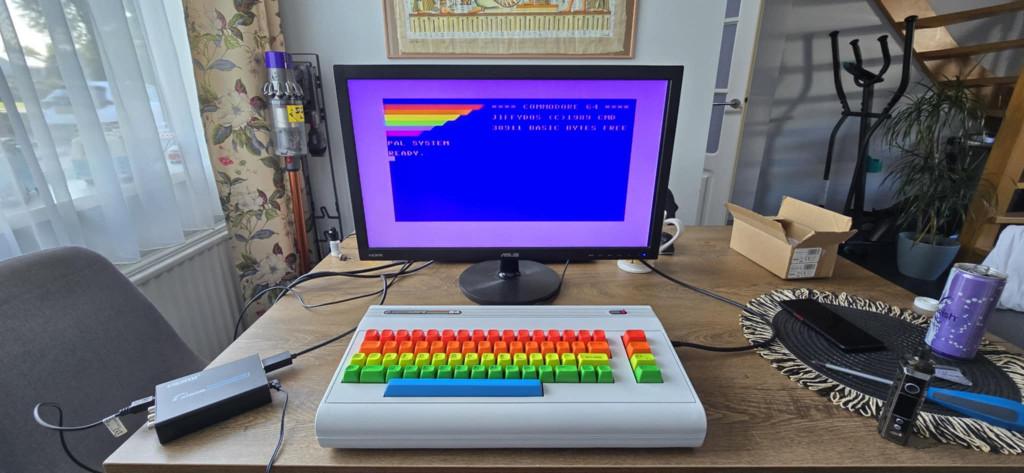 Commodore 64 - upgraded and modified, Computers en Software, Vintage Computers, Ophalen of Verzenden, Commodore