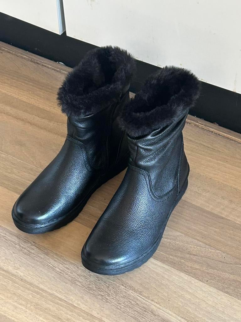 Te koop gevoerde laarsjes maat 38, nieuw medicus, Ophalen of Verzenden, Nieuw, Zwart