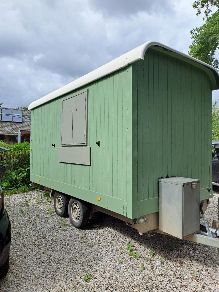 Tinny house of keet, Ophalen, Zo goed als nieuw