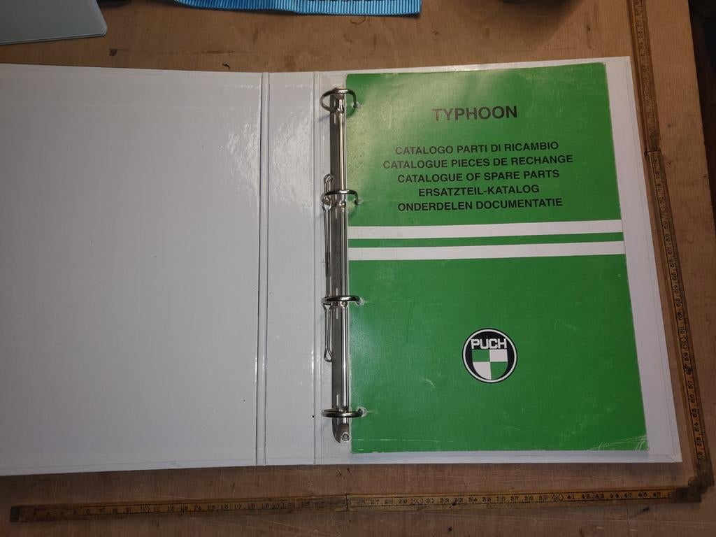 Onderdelen documentatie map Puch Typhoon, Ophalen of Verzenden