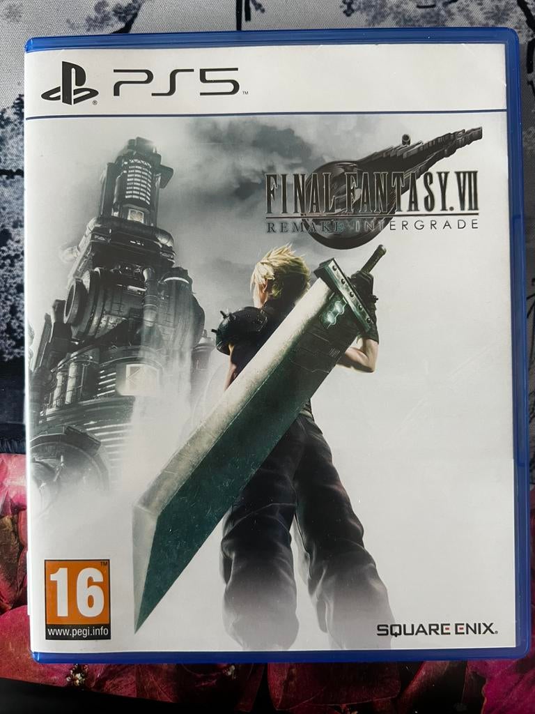 Final fantasy 7 ps5, Ophalen of Verzenden, Zo goed als nieuw