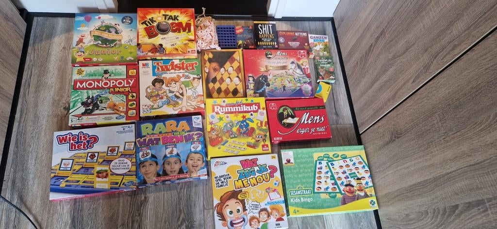 Gezelschap spellen ., Ophalen of Verzenden, Zo goed als nieuw