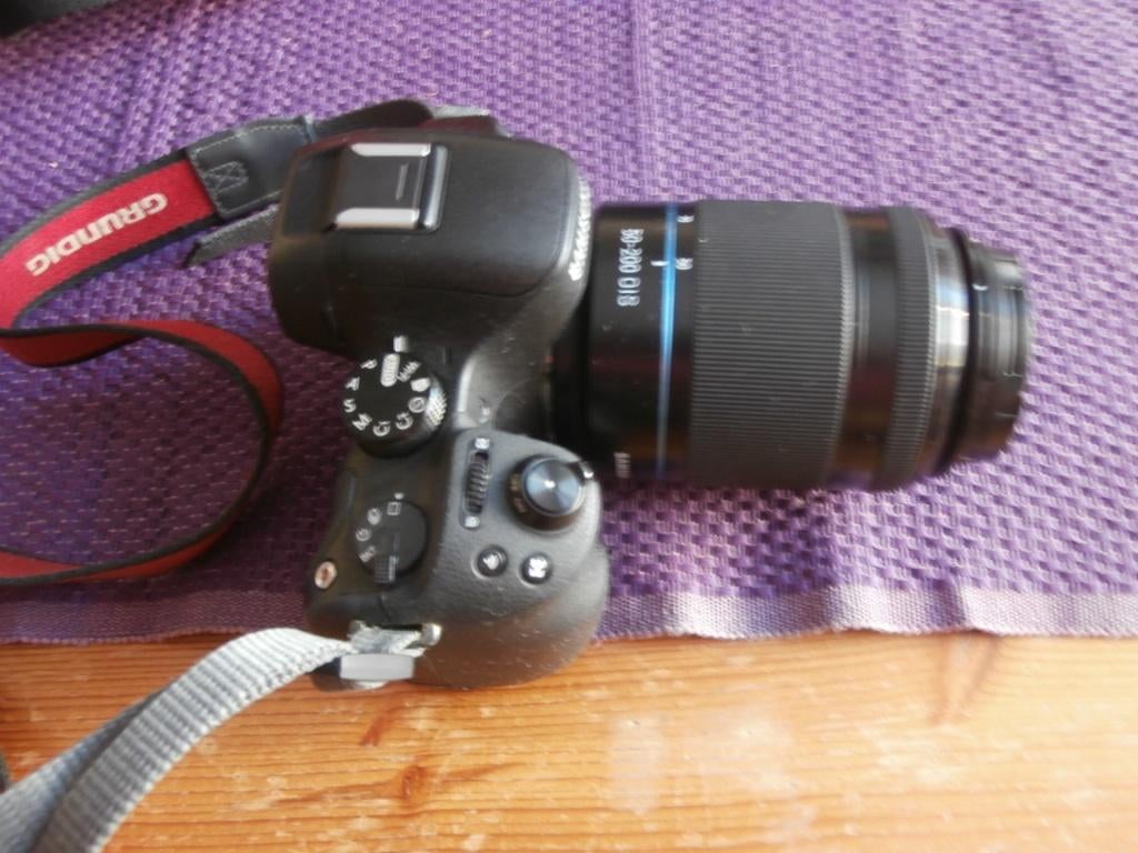 fotocamera Samsung nx30 200 mm lens Grundig koord, Audio, Tv en Foto, Fotocamera's Digitaal, Gebruikt, Spiegelreflex, Ophalen of Verzenden