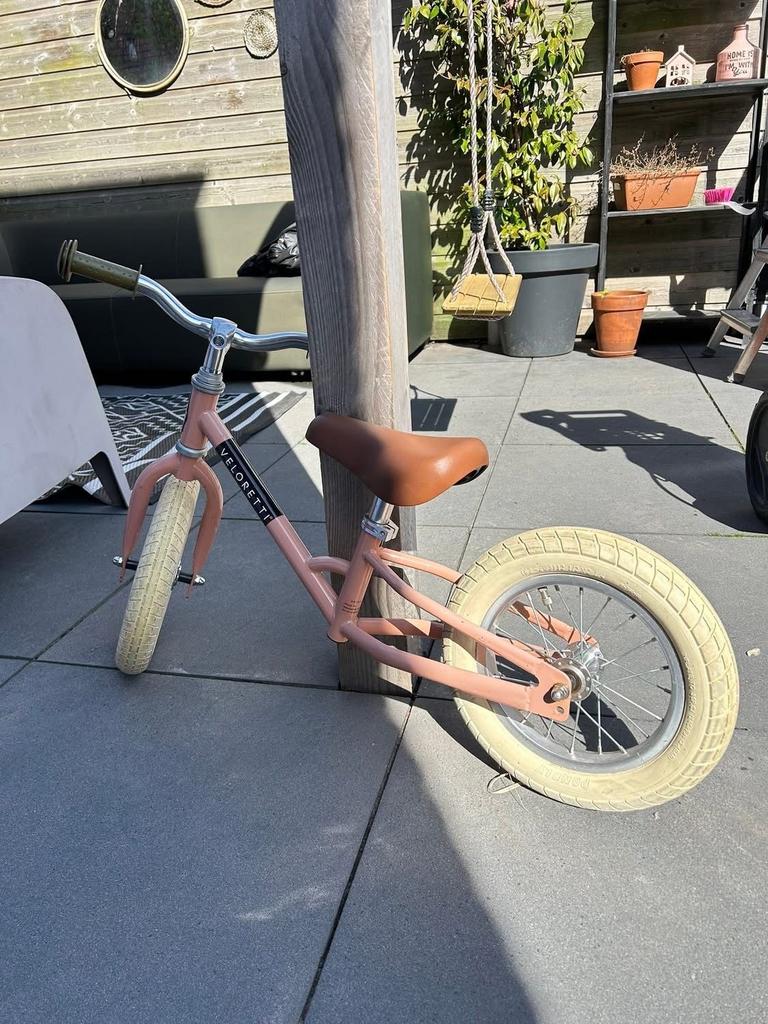 Veloretti kinderloopfiets roze, Fietsen en Brommers, Fietsen | Kinderfietsjes, Gebruikt, Minder dan 16 inch, Ophalen
