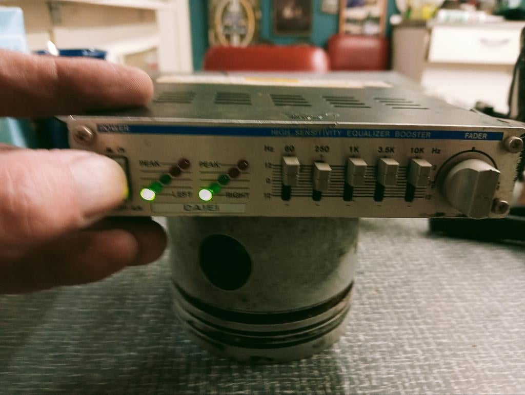 Daiei equalizer booster, Gebruikt, Ophalen of Verzenden, Nb, Nb