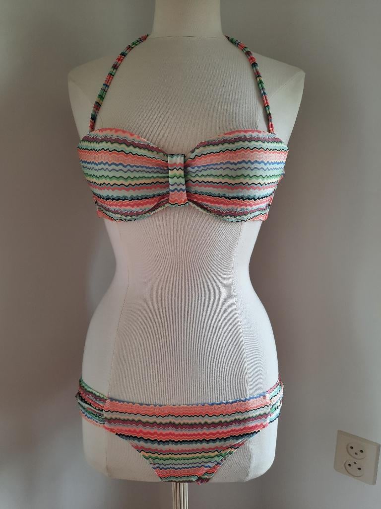 Hunkemöller bikini push up met waves maat S, Kleding | Dames, Badmode en Zwemkleding, Hunkemöller, Ophalen of Verzenden, Nieuw