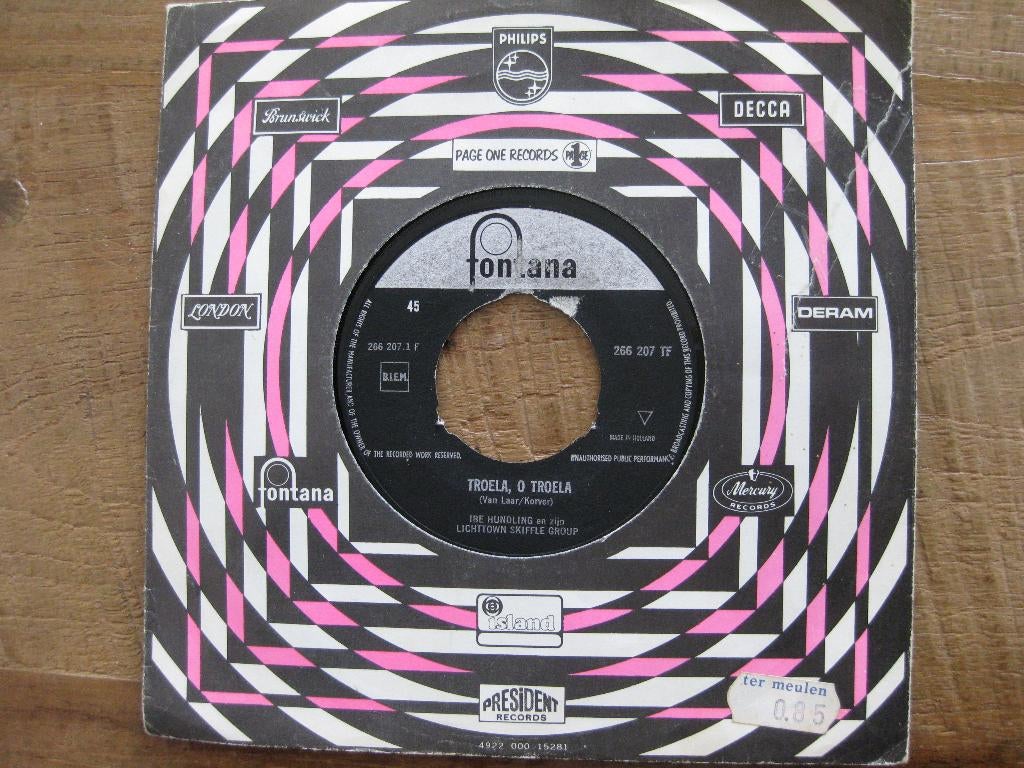 Single Ibe Hundling&Lighttown Skiffle Gr. "Troela, o troela", Cd's en Dvd's, Vinyl Singles, Ophalen of Verzenden, Gebruikt, Pop
