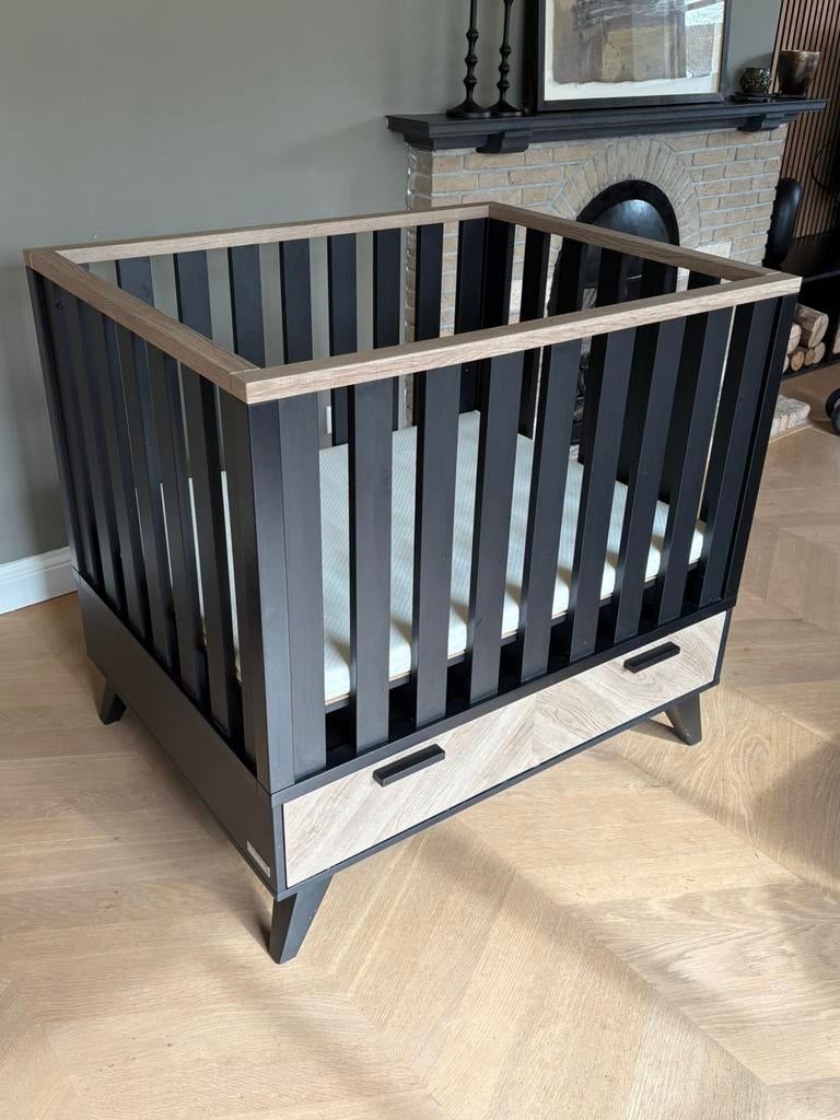 Interbaby box met lade - Lancaster zwart/visgraat, Ophalen, Zo goed als nieuw, Vierkant, In hoogte verstelbaar