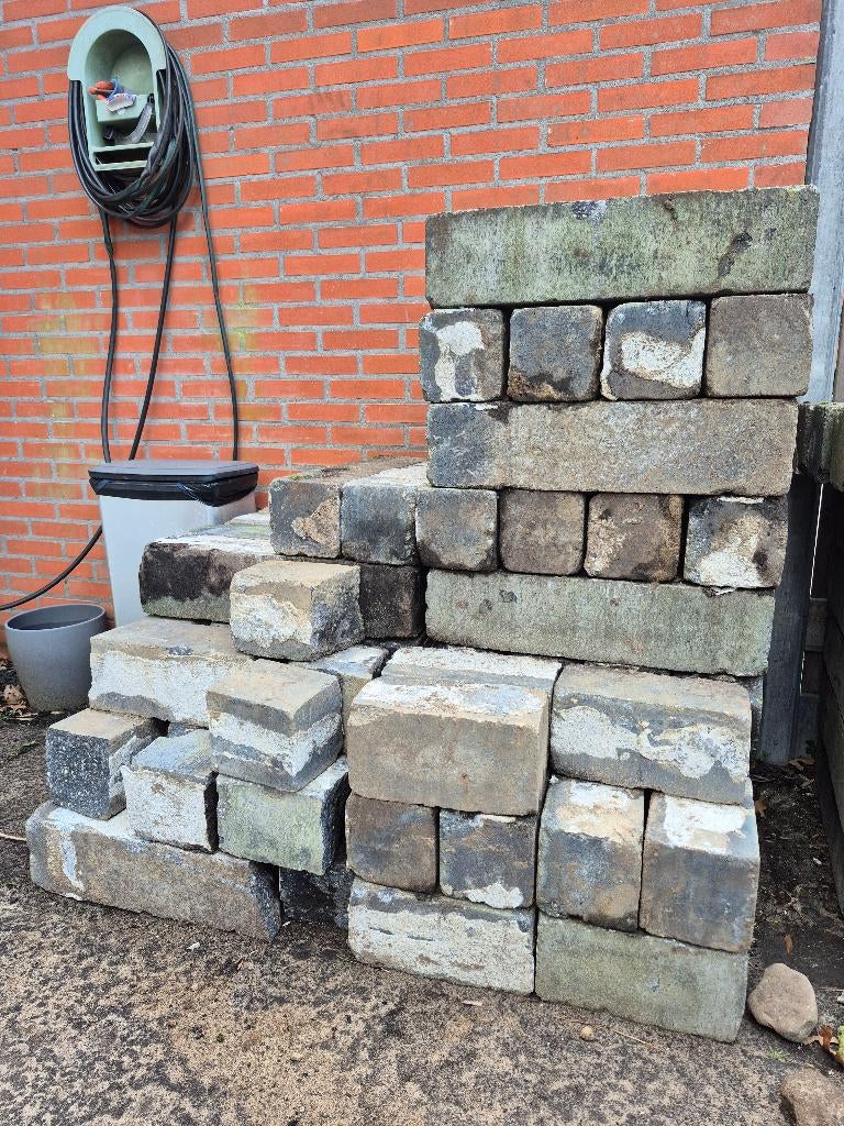50 stenen, sommigen met cement eraan, Tuin en Terras, Ophalen, Gebruikt, Blok, Natuursteen