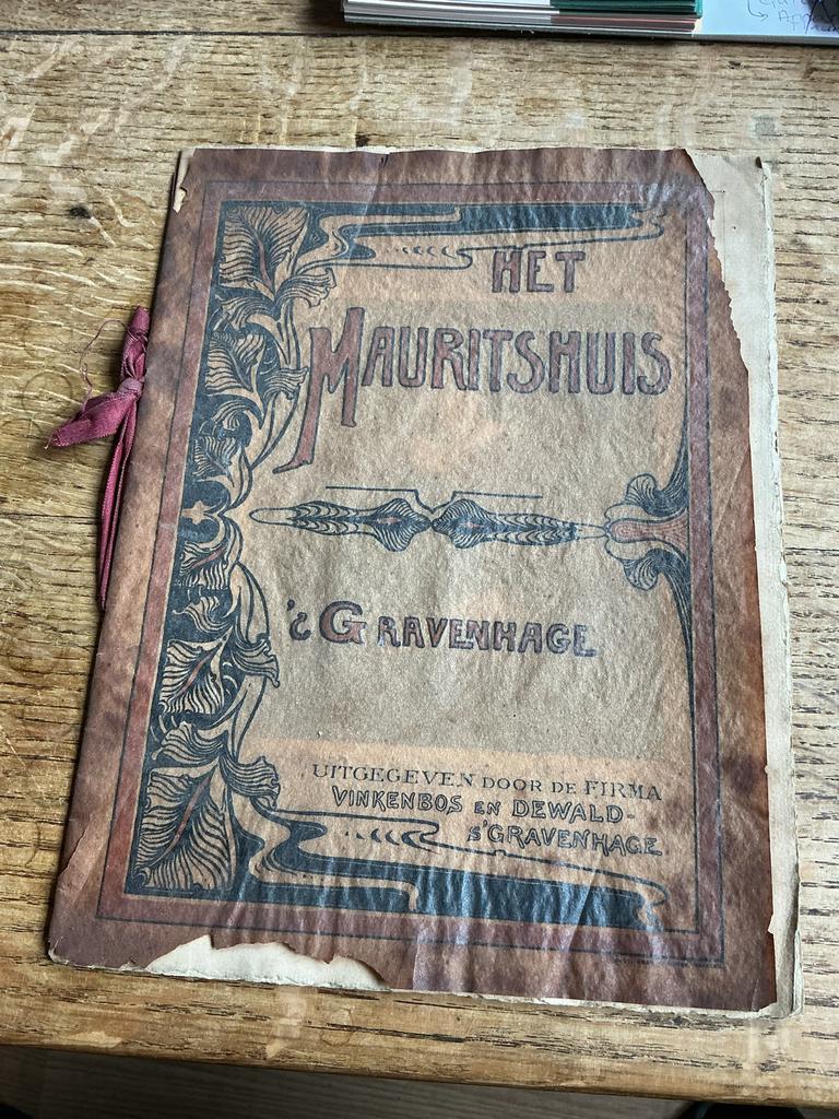 Oud boek Het Mauritshuis 's Gravenhage - Kunstcollectie, Boeken, Ophalen of Verzenden, Gelezen, Schilder- en Tekenkunst