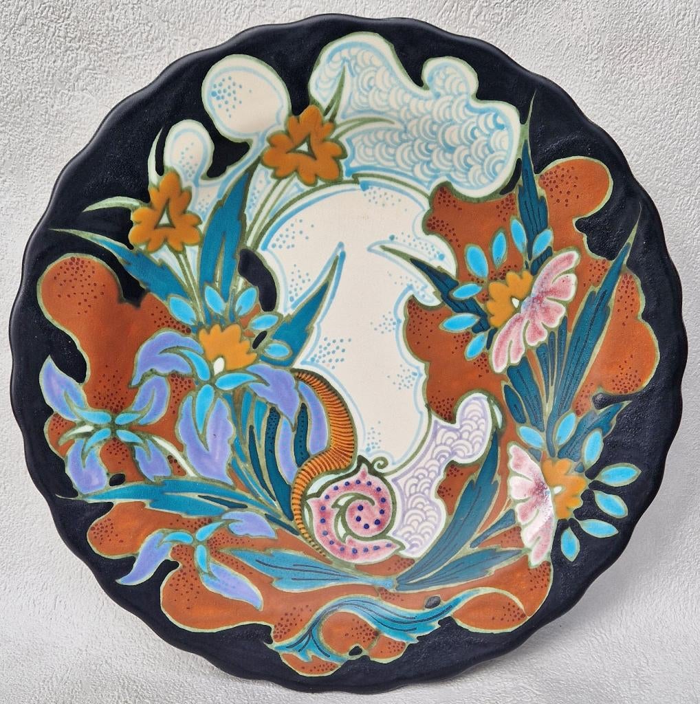 Schitterend bord JULIANA plateel Gouda uitgebreid gesigneerd, Antiek en Kunst, Ophalen of Verzenden