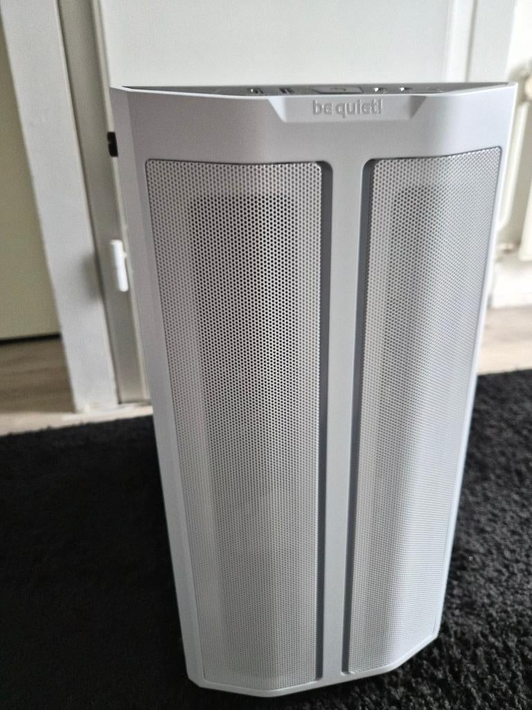 Snelle 12e gen i7 desktop incl. monitor (lees beschrijving), 32 GB, Virtual Reality, Zo goed als nieuw, SSD